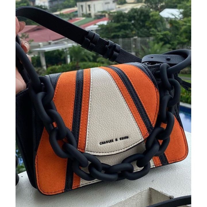 BRAINY SLING BAG RESTOCK ALERT! Dropping today at 5pm, 😉 exclusive at cln.com.ph,  limited stocks ONLY.