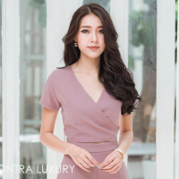 MONTRA LUXURY เสื้อมีแขนปาดหน้า สีชมพูกะปิ