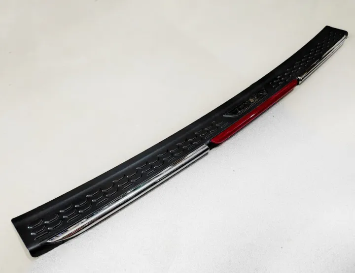Toyota Innova 2016 to 2022 Rear Stepsill Bumper Guard Chrome Lining ...
