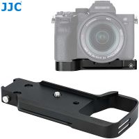 JJC GP-X1EM Extension Grip Arca Swiss ประเภทโลหะฐานขยาย1/4 "-20ขาตั้งกล้องสำหรับ Sony A7R5 A7M4 A7R4 A7S3 A7M3 A7M2 A7R3 A7R2 A7S2 A1 A9 II A7 IV III II A7R V IV III II A7S III II