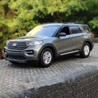 รถโมเดลจำลอง1:24 FORD EXPLORER XLT SUV โมเดลรถโลหะผสมของเล่นโลหะรถออฟโรดของขวัญสำหรับเด็กสะสม