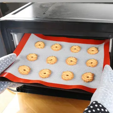 Heat Resistant Silicone Mat for Oven Baking Mat for Cookie /Bread/  /Biscuit/Puff/Eclair Perforated Silicone Nonstick Mat Tool