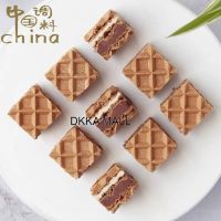 ขนมขบเคี้ยวเวเฟอร์บิสกิต威化饼干牛奶巧克力冰激凌五层夹心威化小方脆米零食