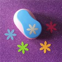 Free Shipping 1.5"(3.8cm) Bloom flower eva foam paper hole punch for greeting card DIY scrapbooking petal craft punch machine Staplers  Punches