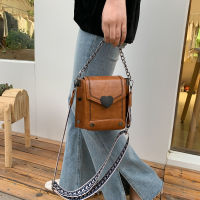 2022 New Womens Handbag PU Leather Quality Crossbody Bag Retro Heart-shaped Locking Clasp Womens Bag Broadband Shoulder Bag