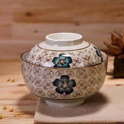 Japanese underglaze hand-painted ceramic 6.5 inch bowl with a bowl of instant noodles steamed soup tureen tureen home for dinner