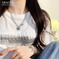 MIAOYA Fashion Jewelry Shop INS ชุดเครื่องประดับลายหมากรุกสำหรับสุภาพสตรี สร้อยคอจี้รูปหัวใจ การออกแบบหัวเข็มขัด OT สร้อยข้อมือคู่รัก