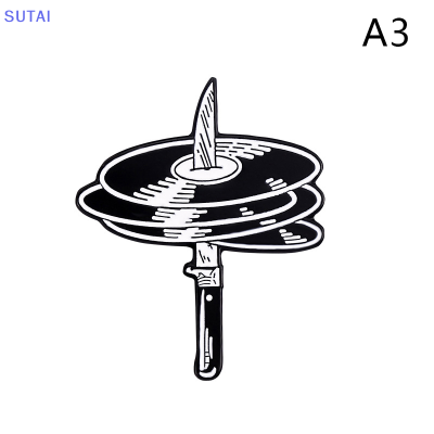 💖【Lowest price】SUTAI หมุดปักไวนิลสีดำเข้มตามสั่งพิมพ์ลายเพลงแนวสยองขวัญพังก์เข็มกลัดติดปกเสื้อสัญลักษณ์เครื่องประดับแบบกอธิคของขวัญสำหรับเพื่อน