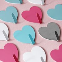 Nordic Wall Hooks Heart Shape Candy Wall Decoration Hanger Coat Key Cables Glasses Clothes Hairbands Hanging Hook Home supplies Picture Hangers Hooks