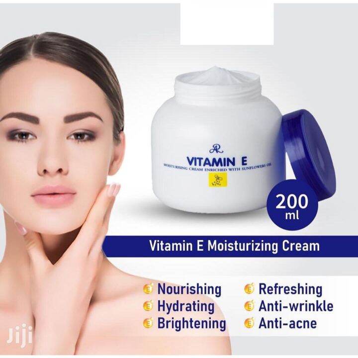 Moisturizer, hydrated, revitalized, Vitamin E Moisturizing Cream 200 ml ...