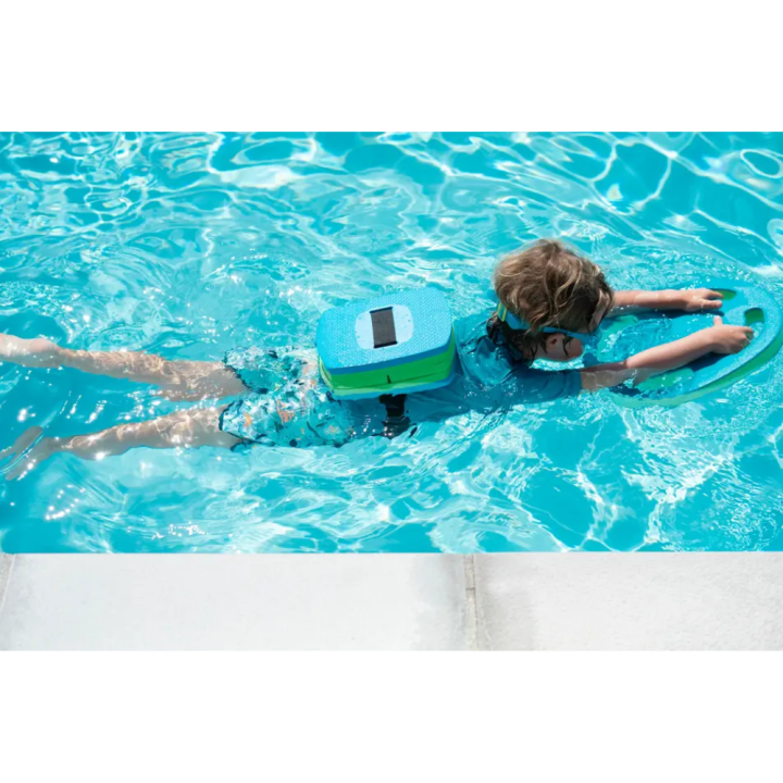 nabaiji-แผ่นโฟมเตะขาสำหรับเด็ก-ที่มีน้ำหนักระหว่าง-15-ถึง-30-กก-พยุงตัวในน้ำ-ใช้งานได้ทั้งแนวตั้งและแนวนอน-มีรูเจาะ-4-รูให้จับได้ถนัดมือ