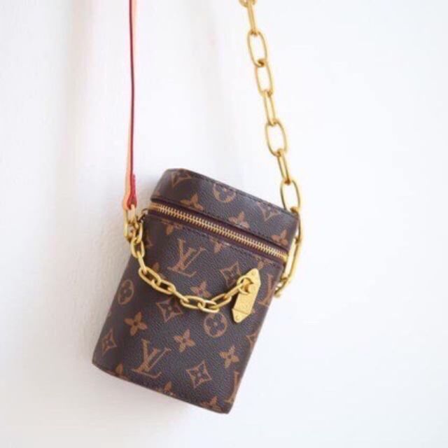 LOUIS VUITTON PHONE BOX Luxury Bags  Wallets on Carousell