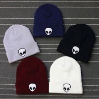 Embroidery Alien Hat Winter Men and Women Cuff Hats Soft Solid Beanies Hip Hop Unisex Warm Knitted Caps Gorros