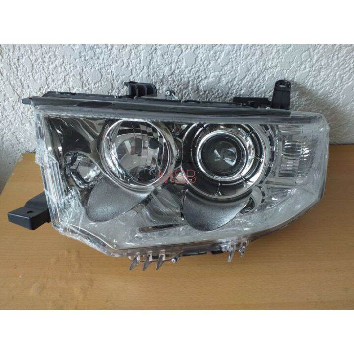 Mitsubishi MONTERO headlight headlamp Lazada PH