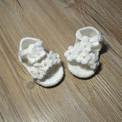 QYFLYXUEQYFLYXUE-Crochet Baby Shoes Baby girl White Flowers Flip Flops Baby Toddler shoes