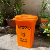 Thùng rác nhựa KENZIO 30 lít