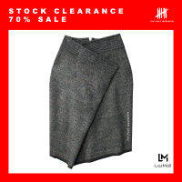 (SIX P.M.) ASYMMETRIC CREATIVE PENCIL SKIRT / กระโปรงทรงตรง เพนซิลเสกิร์ต วูลแท้100% แพทเทินครีเอทีฟ จับจีบด้านหน้า / AW19