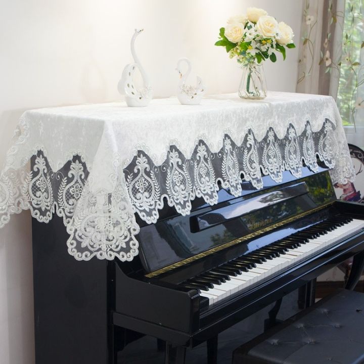 ที่คุลมม้านั่งเปียโนลูกไม้หนาทันสมัยผ้าผ้าคลุมเปียโนกันฝุ่นหรูหราตกแต่งบ้านที่สวยงามผ้าคลุมเปียโน