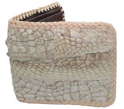 You Link Best Seller Pay At Home  white Crocodile Leatherกระเป๋าสตางค์ 2 พับ หนังจระเข้เเท้ หนังต่อเย็บมือ