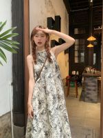 Genuine Uniqlo High-end French retro ink painting printed sleeveless halterneck dress for women in summer slimming and age-reducing mid-length skirt