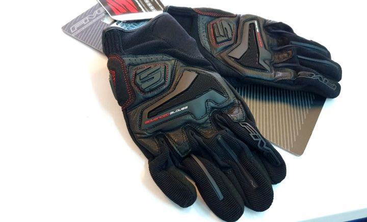 ถุงมือการ์ด-five-glove-rs4-black-นุ่มสบายมือมากๆ