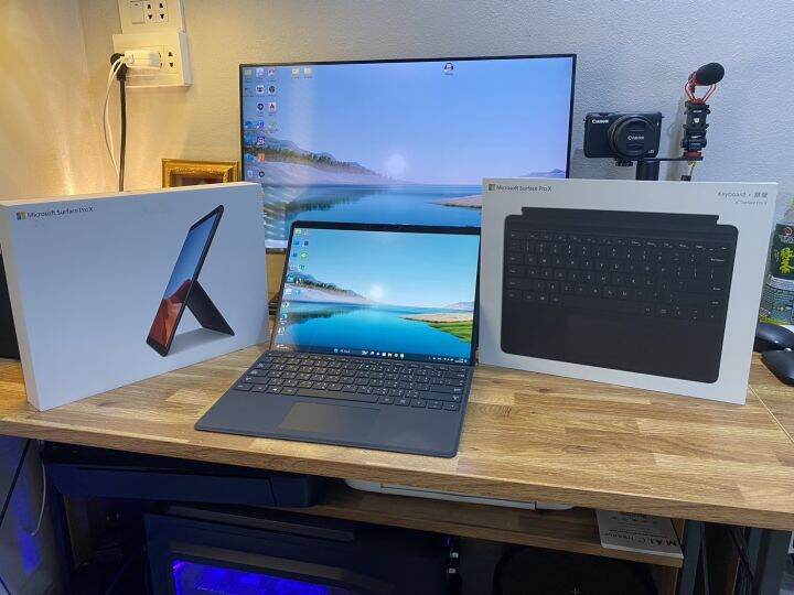 Microsoft surface pro x sq1 พร้อมคีบอร์ด Microsoft แท้ สินค้ามือ 2 สภาพ