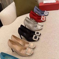 Wang Manni: the same high-heeled shoes, round toe square button Rhinestone high-heeled shoes, Roger Vivierˉ French small silk and satin thin heel shoes womens shoes fashion and comfortable womens shoes