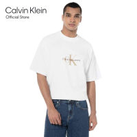 CALVIN KLEIN เสื้อยืดผู้ชาย ทรง Relaxed Fit รุ่น J323378 YAF - สีขาว