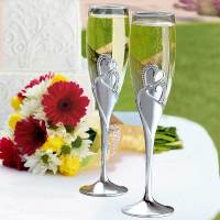 2Pcs Heart Shape Wine Glass Wedding Champagne Glasses Lover Rhinestone Wedding Glass Crystal Goblet Banquet Wedding Decoration Cups  Mugs Saucers