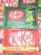 Thanh kẹo bánh quy phủ socola KitKat-Truyền thống và trà xanh-Nội địa Nhật