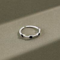 [COD] J614 Korean version of silver fashion personality indifferent twist thin edge black glue opening ring