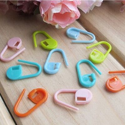 hot！【DT】 50Pcs Knitting Crochet Locking Markers / Can Also Used as A Nappy Pin on New Baby Greeting Card  sewing tools