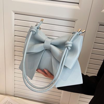 Niche set small bowknot is one shoulder bag female 2022 new fashionable sweet cool bag brim inclined shoulder bag