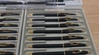 ( โปรโมชั่น++) คุ้มค่า ปากกาโลหะสีดำ ลูกลื่น พร้อมกล่อง ปากกาสลักชื่อฟรี ราคาสุดคุ้ม ปากกา เมจิก ปากกา ไฮ ไล ท์ ปากกาหมึกซึม ปากกา ไวท์ บอร์ด