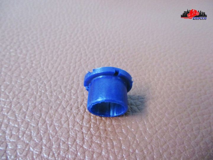 isuzu-trf-auto-gear-bushing-blue-75-บูชคันเกียร์-ไม่ผ่า-สีน้ำเงิน-เกียร์ออโต้-1-ตัว-สินค้าคุณภาพดี