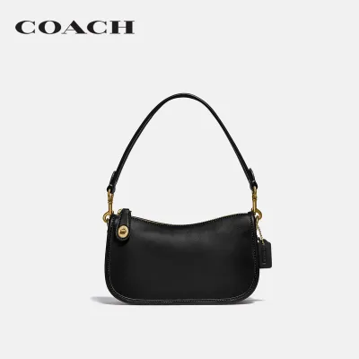 COACH กระเป๋าสะพายข้างผู้หญิงรุ่น Swinger 20 สีดำ C2643 B4/BK