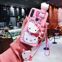 การ์ตูนน่ารักHello KittyสำหรับHuawei Y6P Huawei Y7a Huawei Y6 Pro 2019 Y9 Prime 2019 Y9s Y7 2018 Y7 Prime 2018 Y6 2018 Y7 Pro 2019 Honor 8X 7C 7A P30 P30 Proซิลิโคนนุ่มสีชมพู3D Kitty Catผู้ถือLanyardปลอก