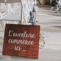 Lupeishop งานแต่งงานป้าย Decor "Laventure Commence Ici" Quote แผ่นกระจก Decals Custom ข้อความงานแต่งงานไวนิลภาพจิตรกรรมฝาผนัง Art