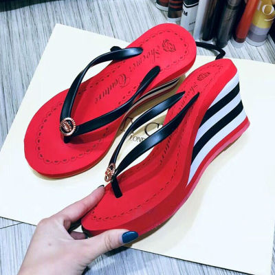 คลิป Toe Flip Flops ผู้หญิง Wedge รองเท้าแตะรองเท้าผู้หญิง Designer สไลด์ผู้หญิง2023 Flipflops Wedges Dames ฤดูร้อน Slipers สุภาพสตรี