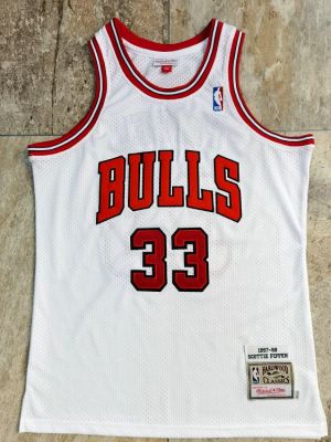 Ready Stock Hot Mens No 33 Scottie Pippen Chicago Bulls Mitchell Ness 1997-98 Hardwood Classics Swingman Jersey -White