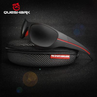 QUESHARK แว่นกันแดดตกปลากีฬาโพลาไรซ์ HD สำหรับผู้ชายผู้หญิง UV400ป้องกันแสงสะท้อนกรอบ TR90แว่นตาปั่นจักรยานกล่องเก็บสกรูแบบต่างๆ
