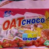 OAT CHOCO Strawberry flavor ข้าวโอ๊ตอัดแท่งรสสตรอเบอรี่