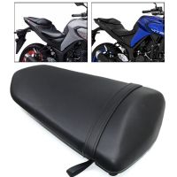 ☼♠Bantal Kursi คู่สำหรับรถจักรยานยนต์ด้านหลังคนขับสำหรับยามาฮ่า YZF R3 MT-03 YZF R25 2015-2020 2019 2018 2017 2016