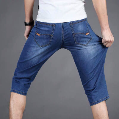 กางเกงลำลองยีนส์ยืดผู้ชายแบบบางสำหรับฤดูร้อน2023เทรนด์ใหม่ทรงหลวมตรงกางเกงขาสั้นระดับเข่า