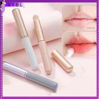 VYBL พร้อมฝาปิด แปรงสำหรับริมฝีปาก เครื่องมือแต่งหน้าแต่งหน้า มี3สี แปรงทาคอนซีลเลอร์ แบบพกพาได้ อุปกรณ์เสริมริมฝีปาก ลิปสติกขนาดจิ๋ว ความงามของผู้หญิง