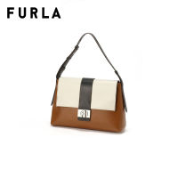 FURLA กระเป๋าสะพายผู้หญิง รุ่น CHARLOTTE M SHOULDER BAG PERLA e+COGNAC h+NERO