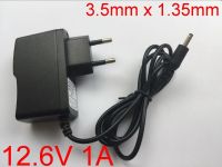 High quality 12.6V 1000mA 1A 3.5mmx1.35mm Universal AC DC Power Supply Adapter Wall Charger For lithium batteryA7644 US EU UK PLUGk Optional