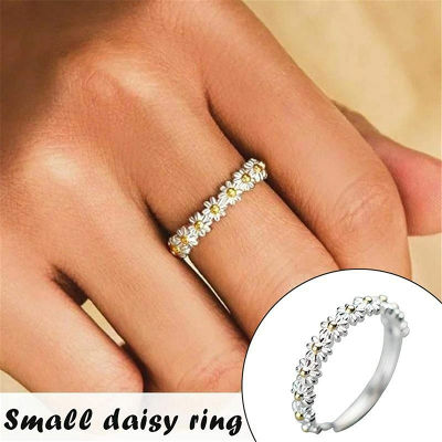 [Lady น้ำตาล] วินเทจเดซี่แหวนสำหรับผู้หญิงน่ารักดอกไม้ปรับเปิดข้อมือแต่งงานหมั้นแหวนเครื่องประดับหญิง