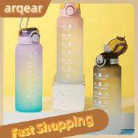 ขวดน้ำพร้อมหลอด ARQEAR529453สำหรับเล่นฟิตเนสกีฬากลางแจ้งกันรั่ว1ขวดน้ำลิตรสีไล่ระดับสีพร้อมมาตรวัดเวลา