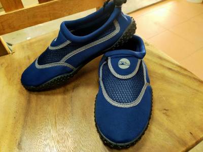 Drysuper รองเท้าเดินหาดรุ่นสปอร์ต สีน้ำเงิน ผ้ายืดนาโนพร้อมพื้นยางแบบหนา